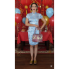 Orientální kostým – světle modré čínské šaty Qipao s jemným květinovým vzorem